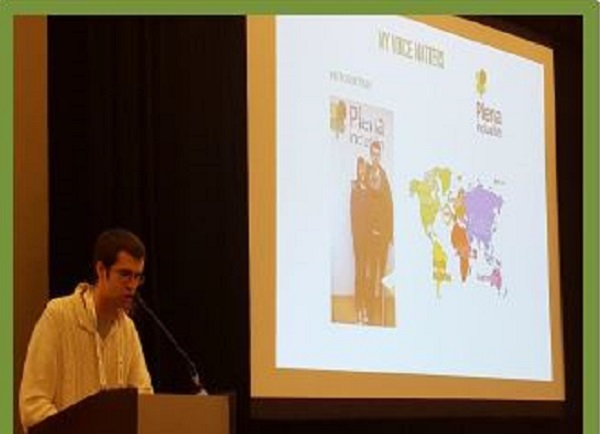 Daniel Fernández en el congreso internacional “Shaping the future” en Orlando (EEUU).