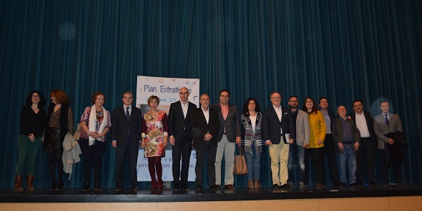 Personalidades asistentes al acto de presentación del Plan Estratégico 2017-2020 de Fundación AMÁS. Foto: Fundación AMÁS